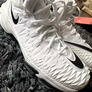 Nike Cleats high top Force Savage Pro Shark 10.5